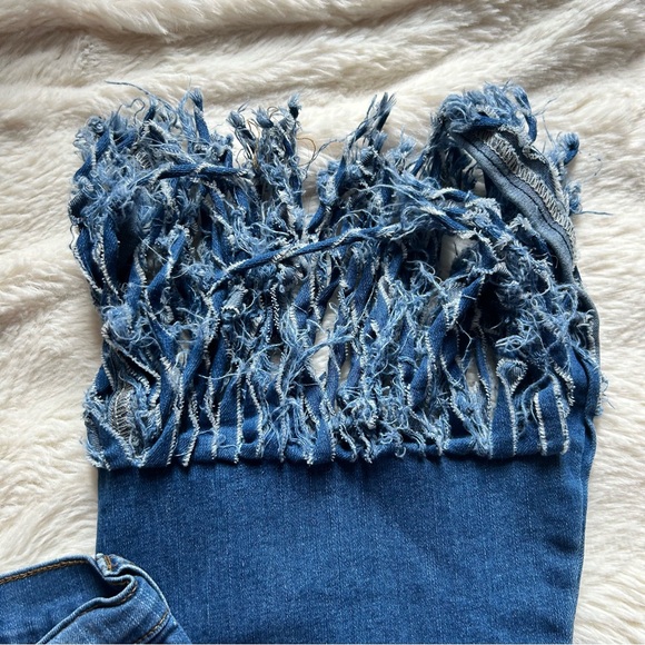 Y2K fringe flare jeans with raw hem detailing - Picture 3 of 4